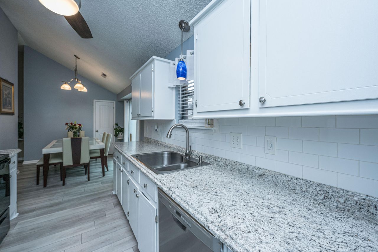 303 Houston Drive Photo 13