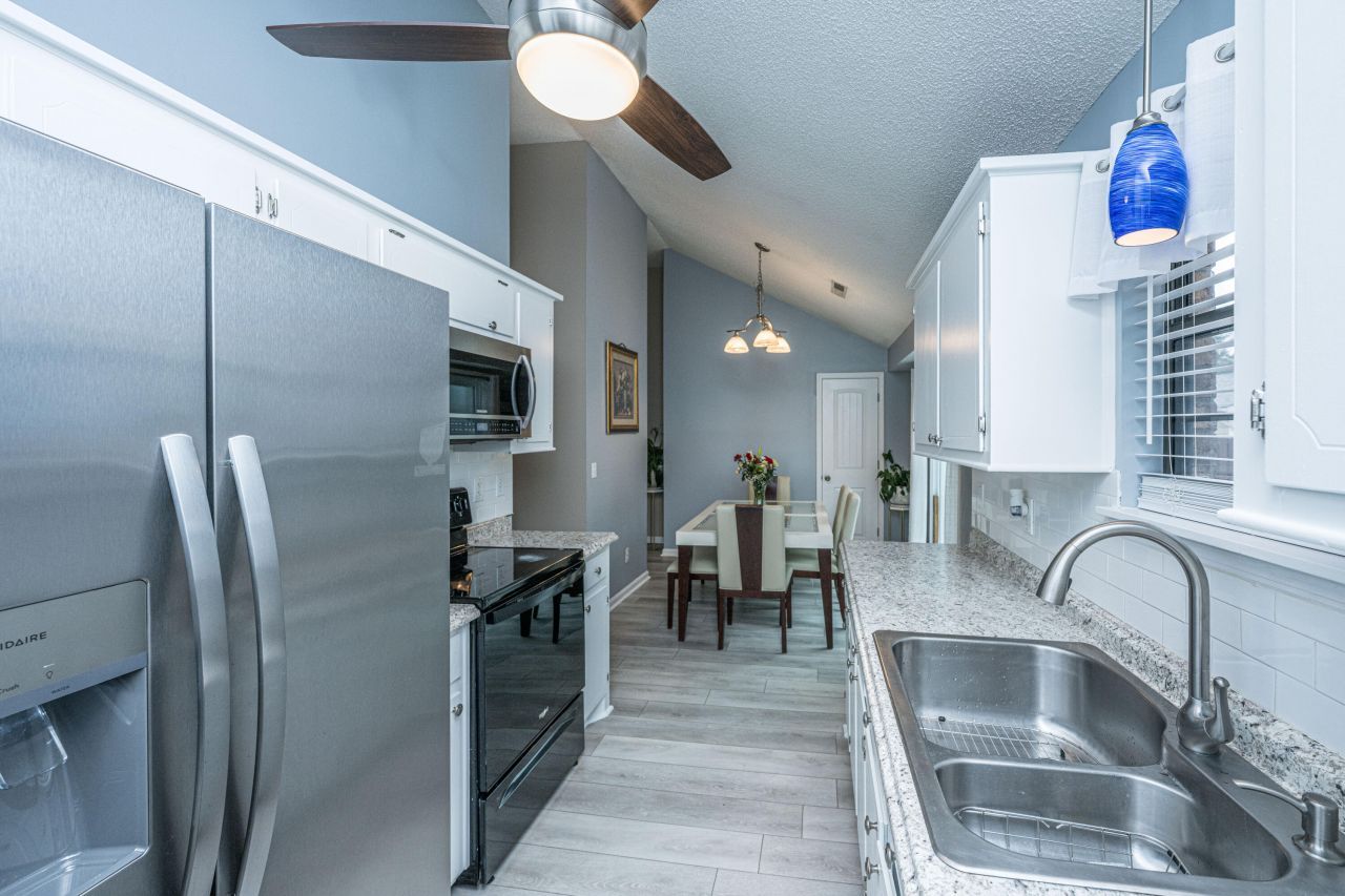 303 Houston Drive Photo 14