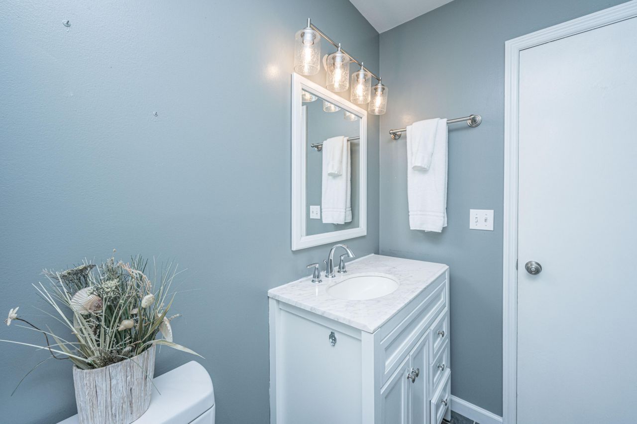 303 Houston Drive Photo 20