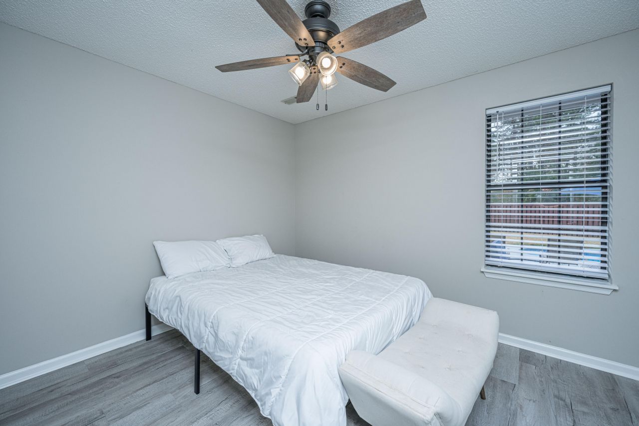 303 Houston Drive Photo 21