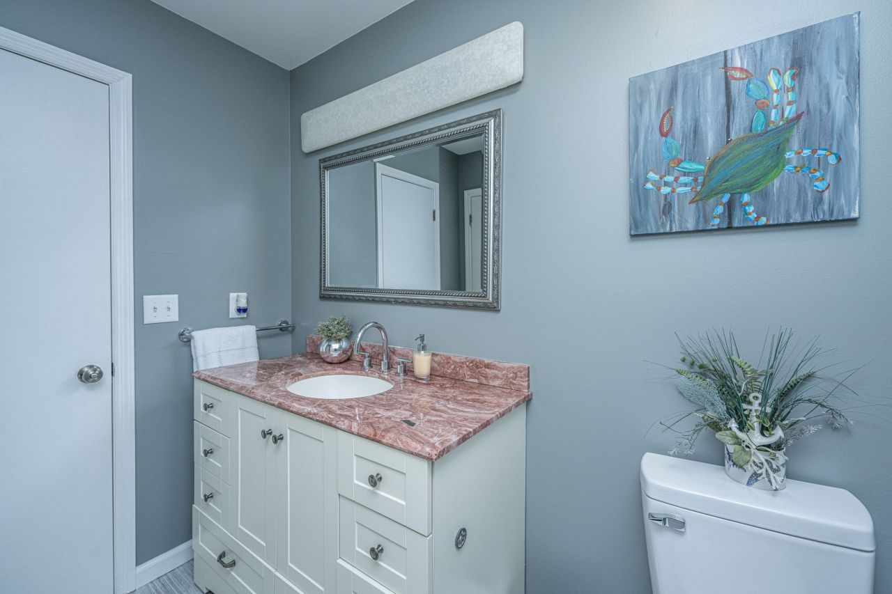 303 Houston Drive Photo 25