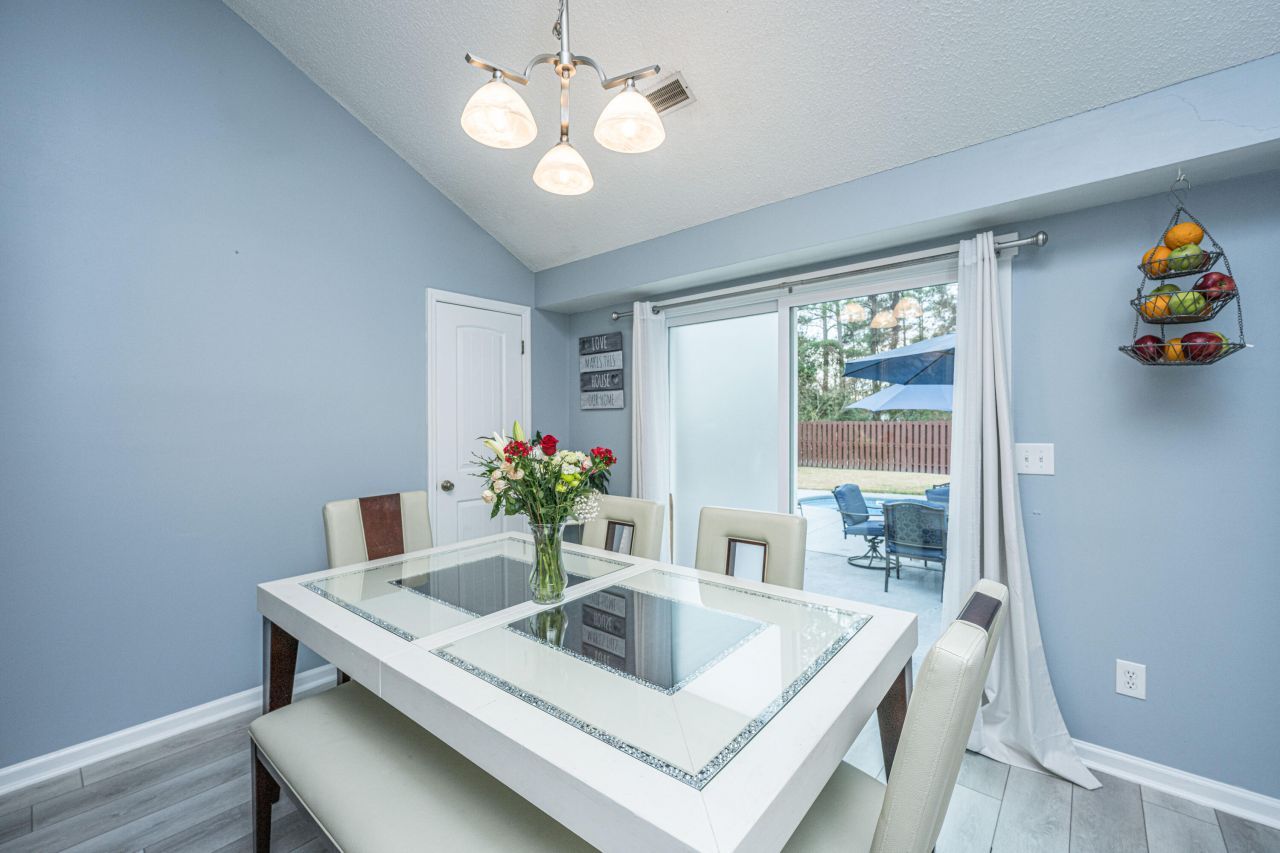 303 Houston Drive Photo 8