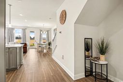 5139 Double Eagle Way photo 4