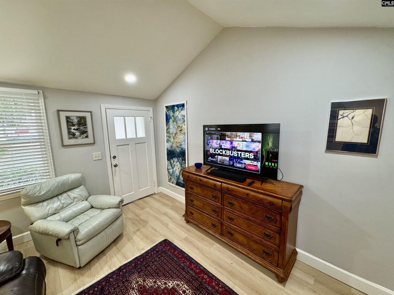 512 Center Street Photo 27