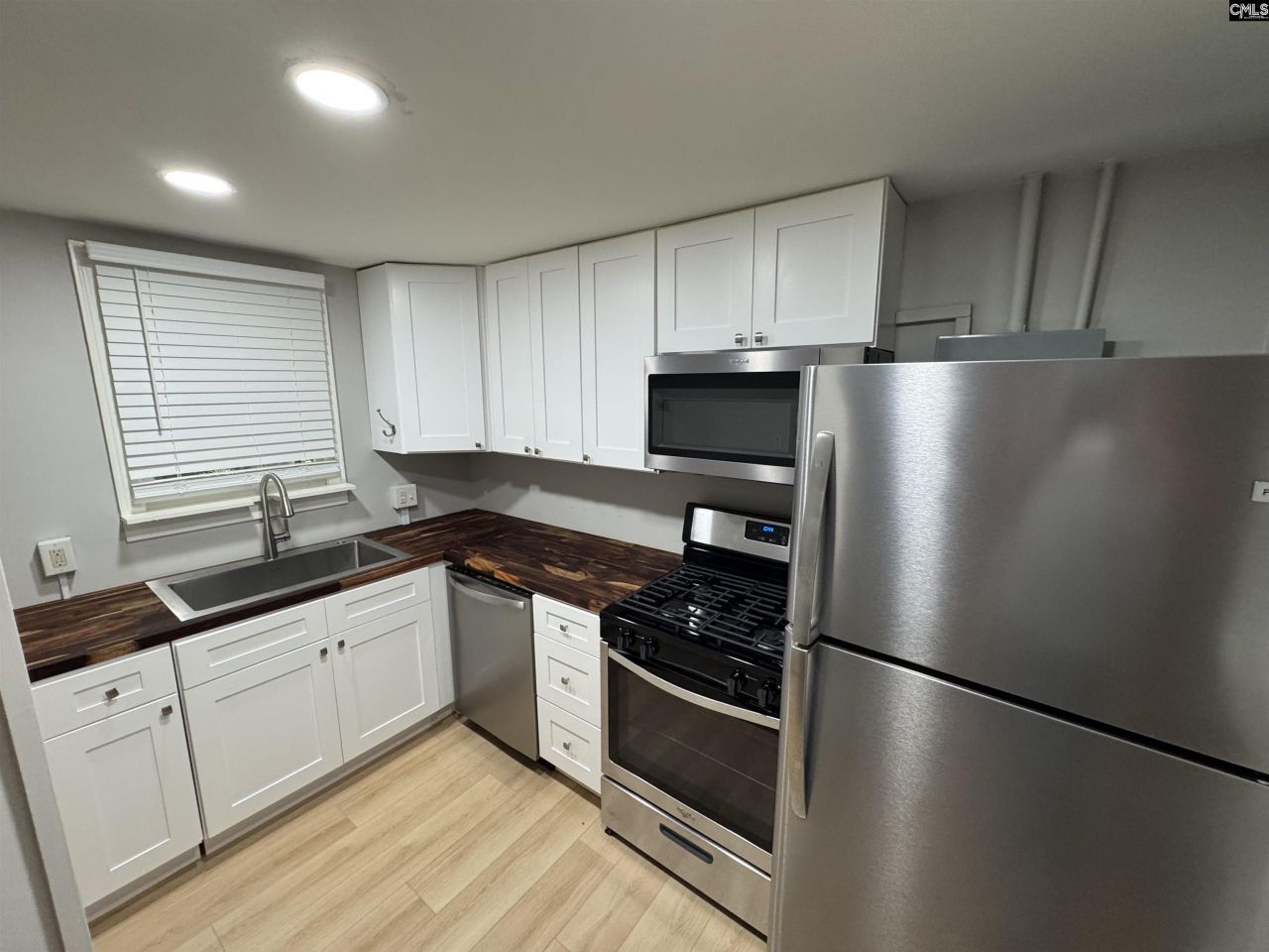 512 Center Street Photo 30