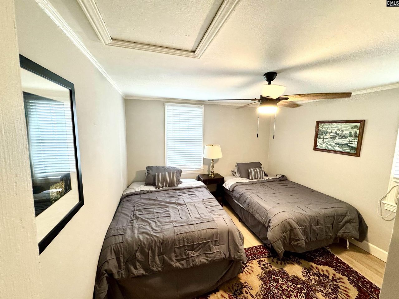 512 Center Street Photo 37