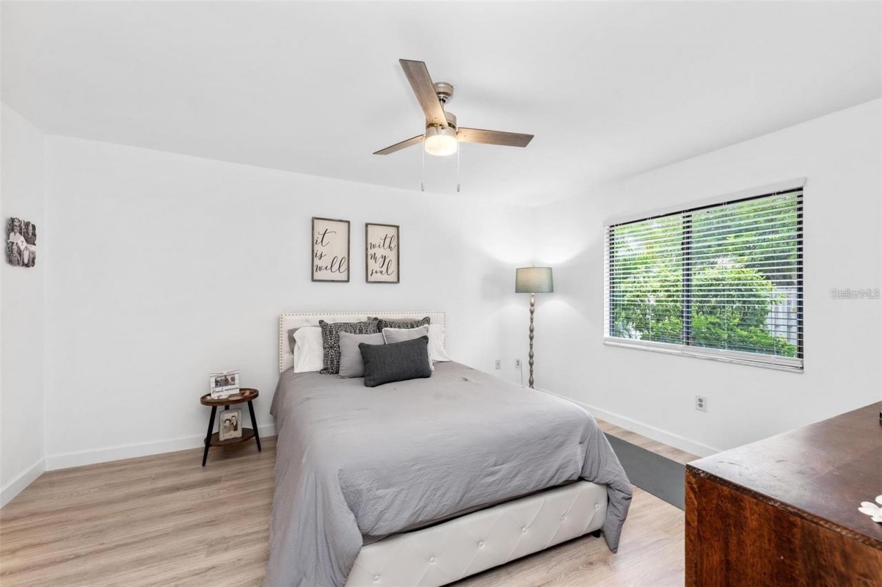 6050 28th Street W, Unit B, Bradenton, FL 34207 Photo