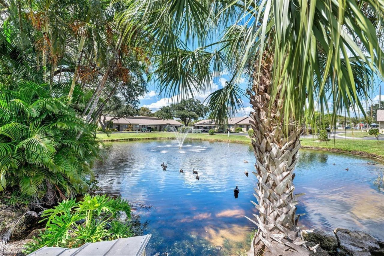 6050 28th Street W, Unit B, Bradenton, FL 34207 Photo