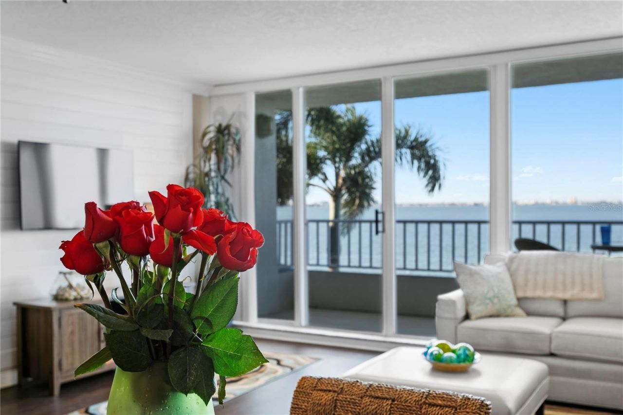 5279 Isla Key Boulevard S, Unit 211, Saint Petersburg, FL 33715 Photo