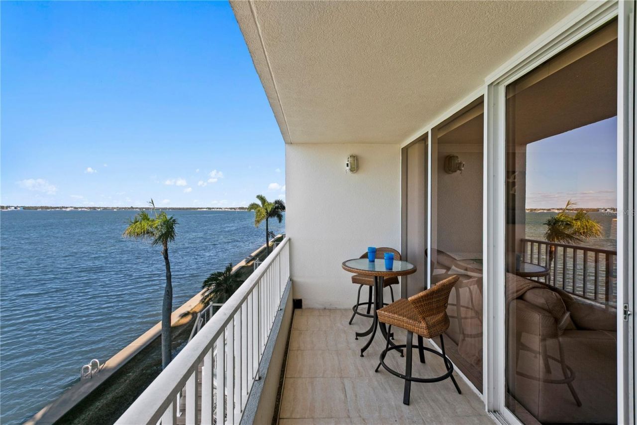 5279 Isla Key Boulevard S, Unit 211, Saint Petersburg, FL 33715 Photo