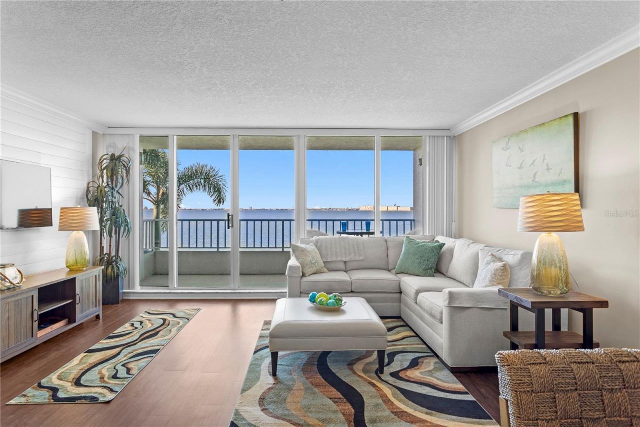 5279 Isla Key Boulevard S, Unit 211, Saint Petersburg, FL 33715 Photo