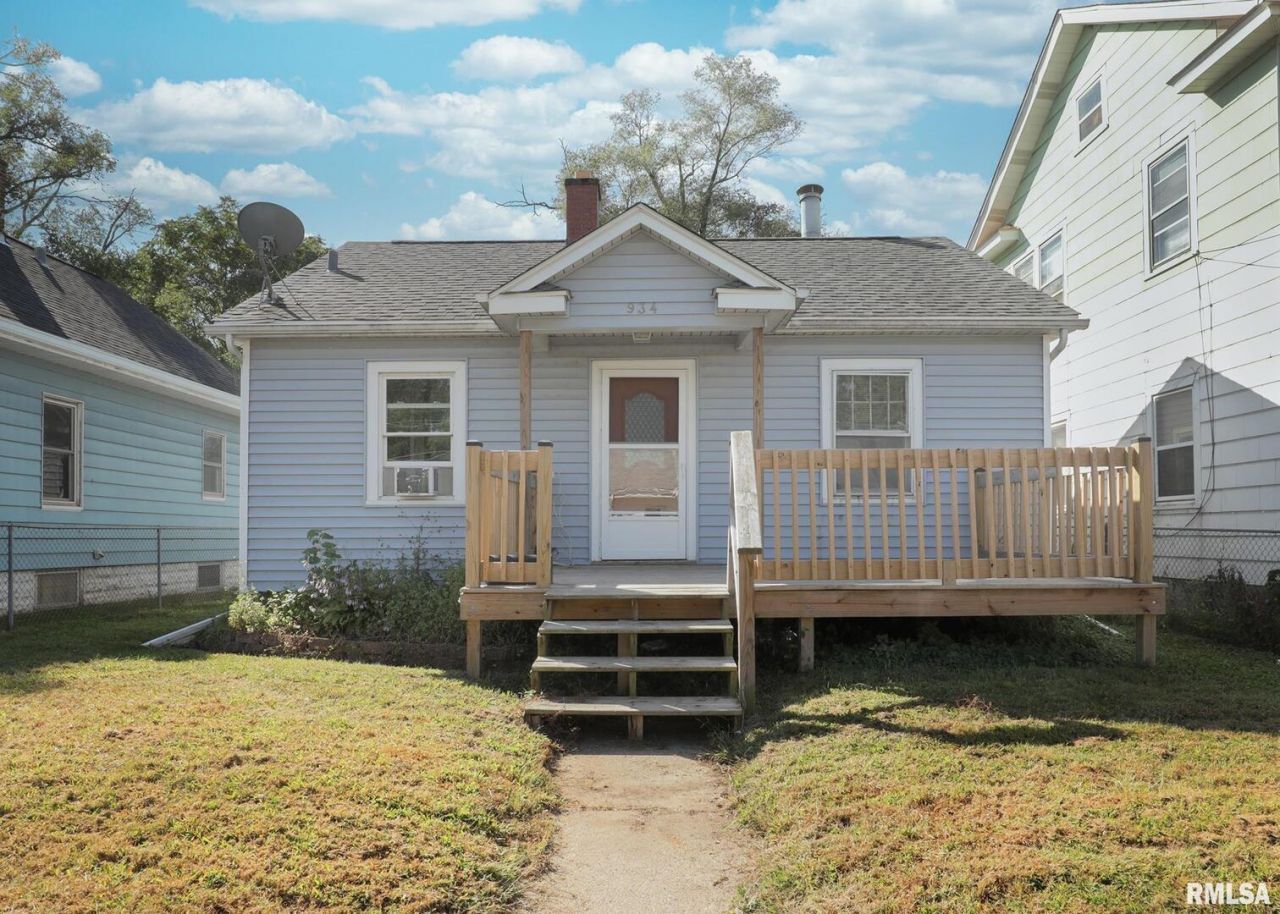 934 20th Avenue, Rock Island, IL 61201 Main Photo