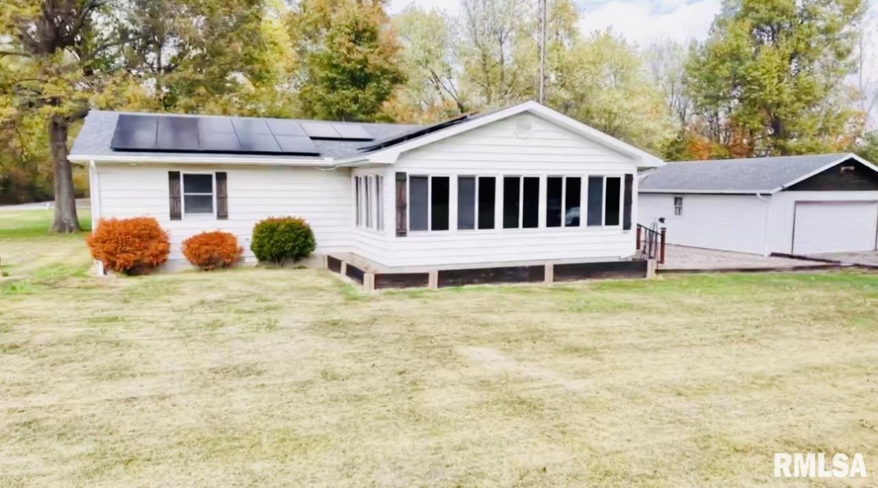 5381 Center Street, Mulkeytown, IL 62865 Main Photo