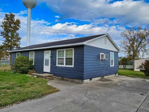 100 IROQUOIS Street, Mcclure, IL 62957