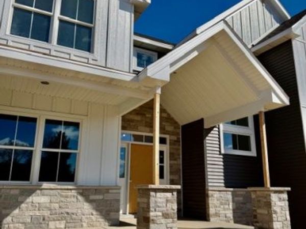 6928 Wilderness Pointe, Bettendorf, IA 52722