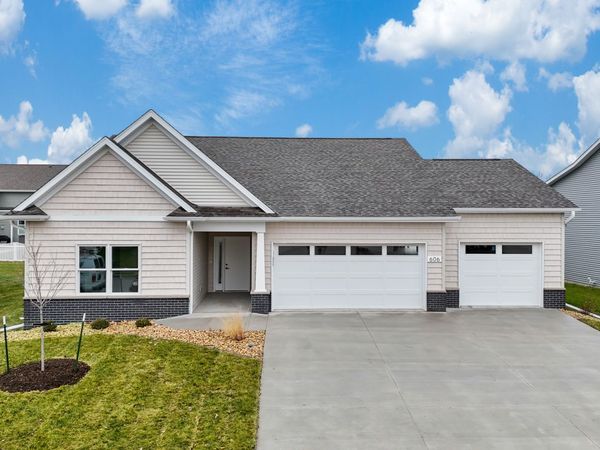 606 KEVIN Road, Blue Grass, IA 52726