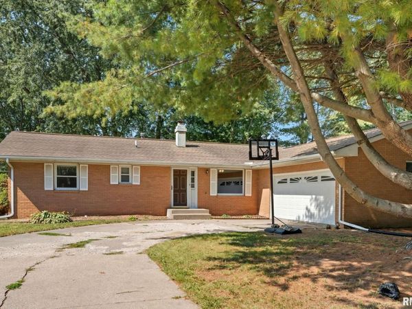 109 N 3RD Street, Colona, IL 61241