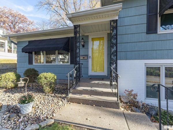 3332 16TH Street, Moline, IL 61265