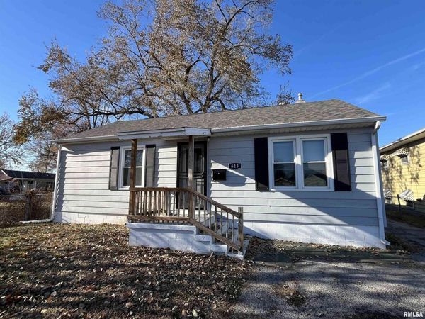 613 W 9TH Avenue, Milan, IL 61264