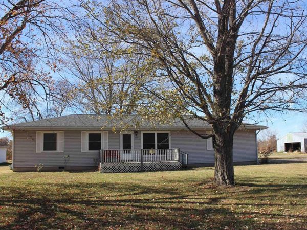 3287 Selmaville Rd Road, Salem, IL 62881