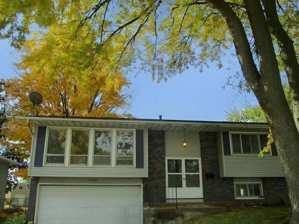 1118 N 13TH Street, Clinton, IA 52732