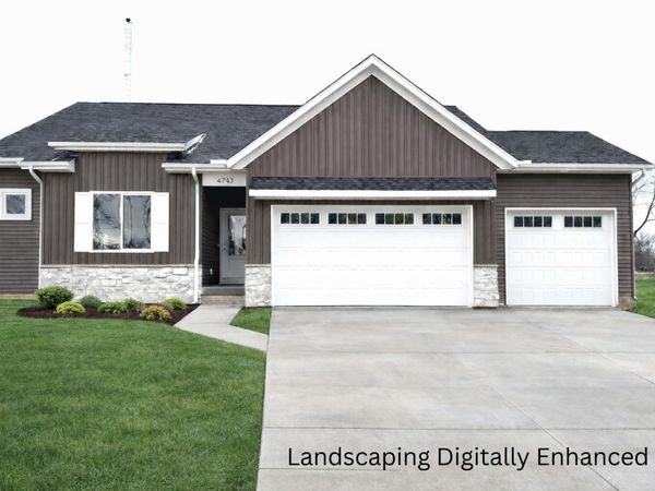 4743 WILLOW Circle, Davenport, IA 52806