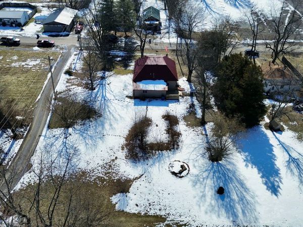 602 W CHERRY Street, Mcleansboro, IL 62859