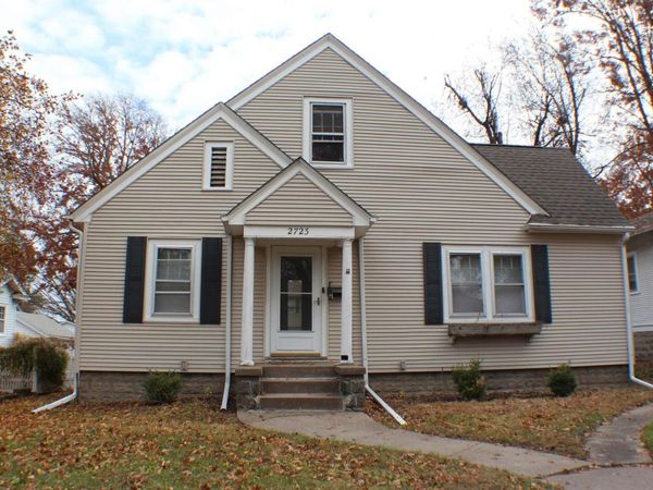 2723 Arlington Avenue, Davenport, IA 52803