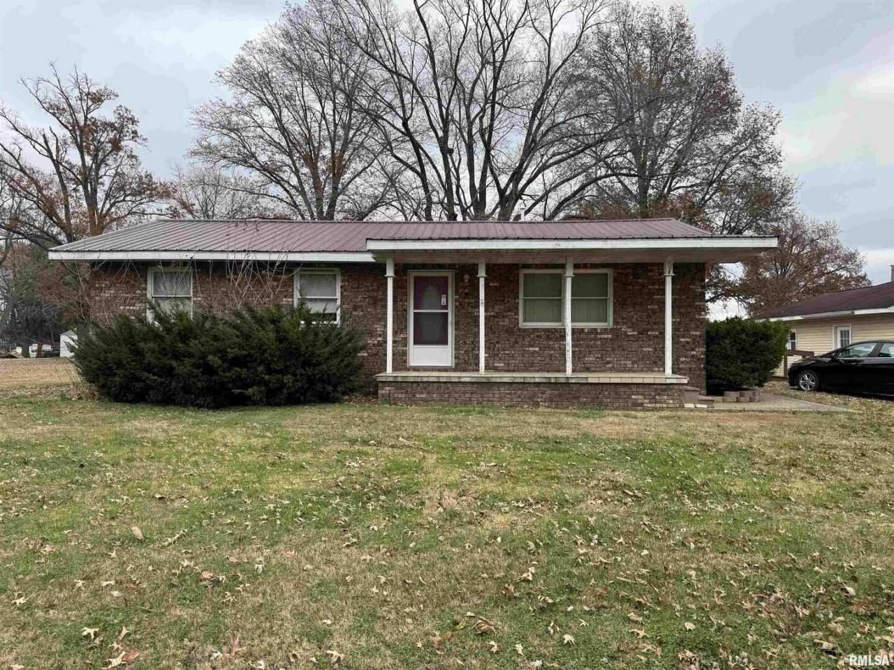 8424 Bolen Store Road, Thompsonville, IL 62890 Main Photo