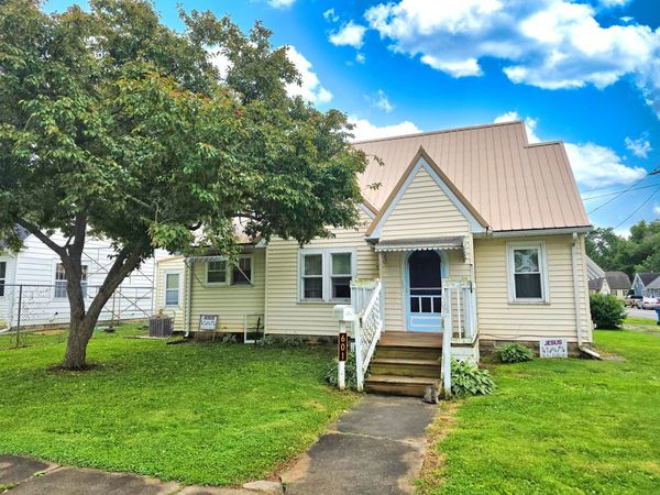 601 E LAFAYETTE Street, Olney, IL 62450