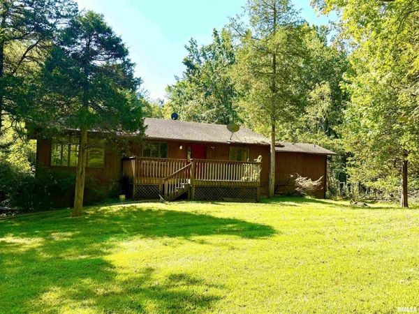 592 Brush Hill Road, Carbondale, IL 62901