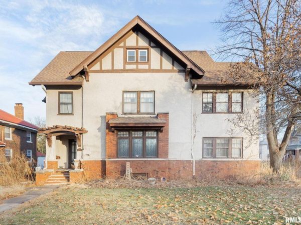 2501 BRADY Street, Davenport, IA 52803