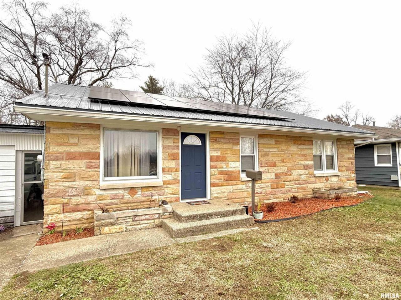 904 W Elm Street, Olney, IL 62450 Main Photo