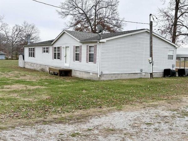 20855 SOUTH Street, Thompsonville, IL 62890