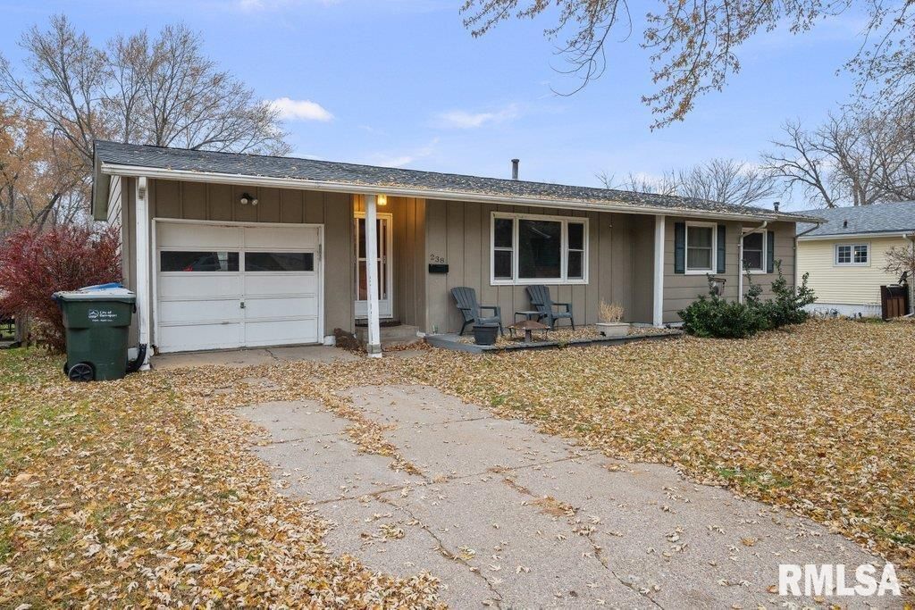 238 Colony Drive, Davenport, IA 52806 Main Photo