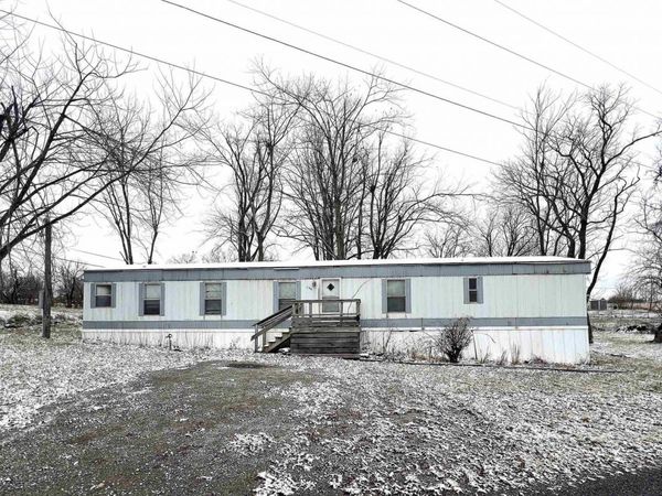 112 N Old Marion Road, Goreville, IL 62939
