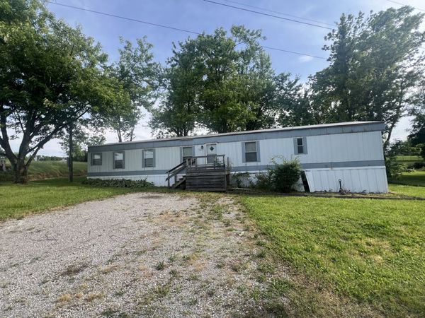 112 N Old Marion Road, Goreville, IL 62939