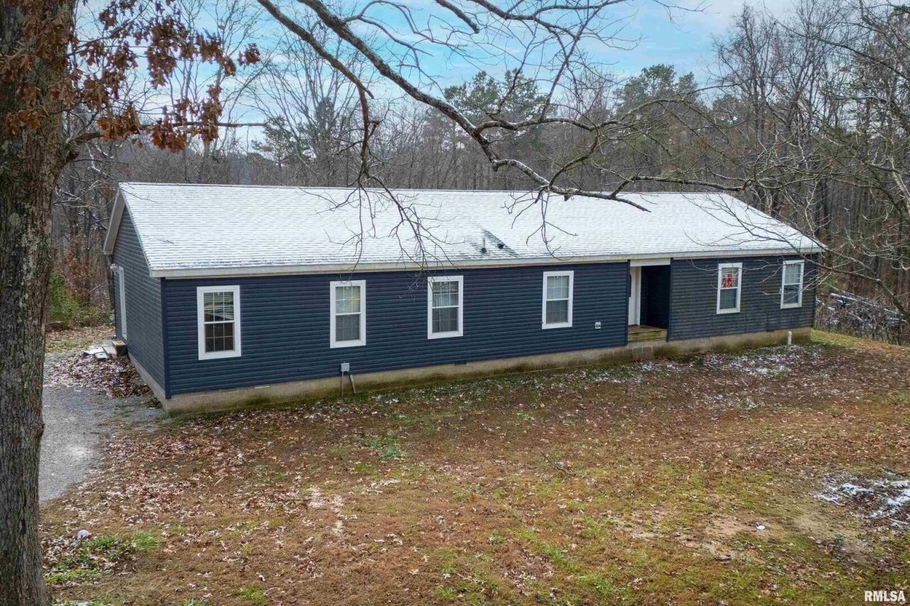 1201 Pine Ridge Ln Lane, Marion, IL 62958 Main Photo