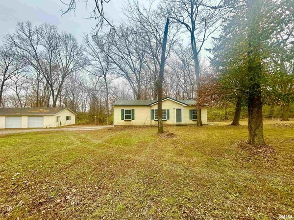 2282 LOGAN Road, West Frankfort, IL 62896