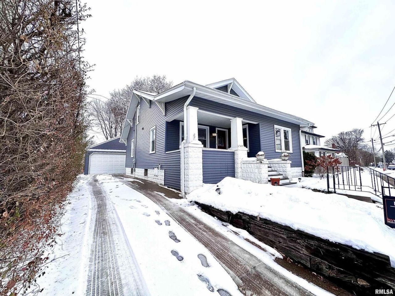 1611 25th Street, Moline, IL 61265 Main Photo