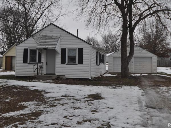 224 4TH Street, Colona, IL 61241