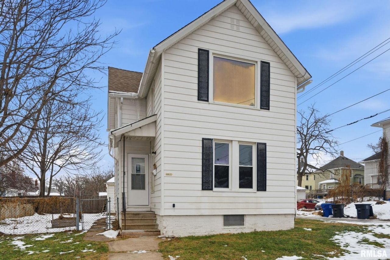 1306 17th Street, Moline, IL 61265 Main Photo