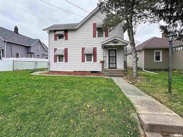 2320 18th Street A, Moline, IL 61265