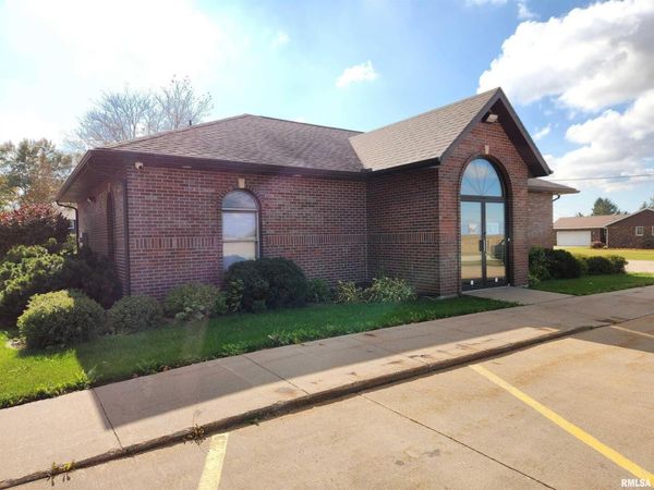 301 WESTERN Avenue, Delmar, IA 52037