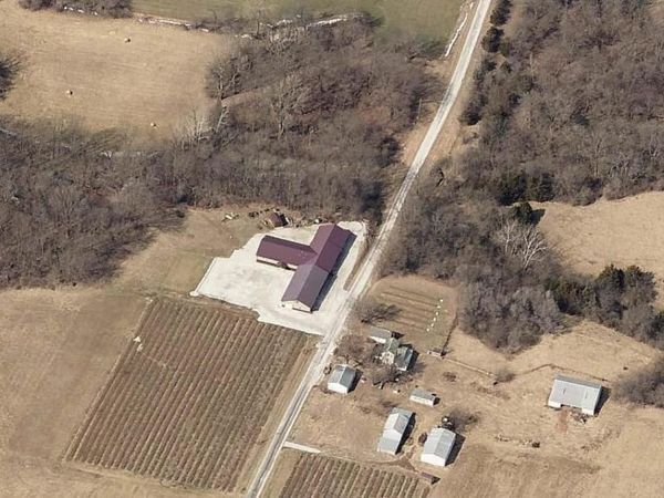 2142 N Hancock County Road, Nauvoo, IL 62354