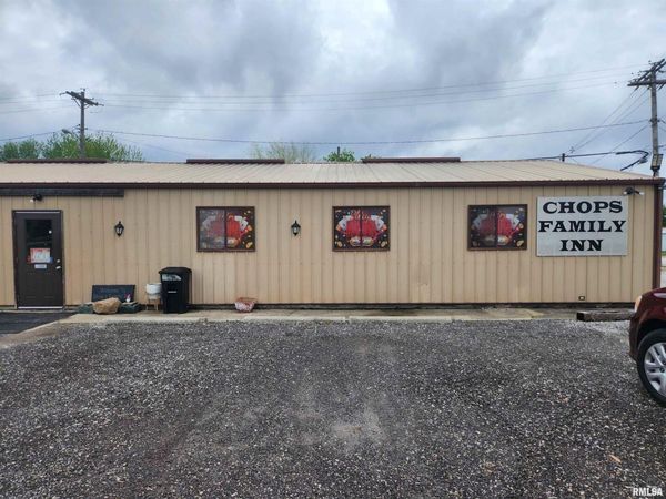 131 E MAIN Street, Ashley, IL 62808