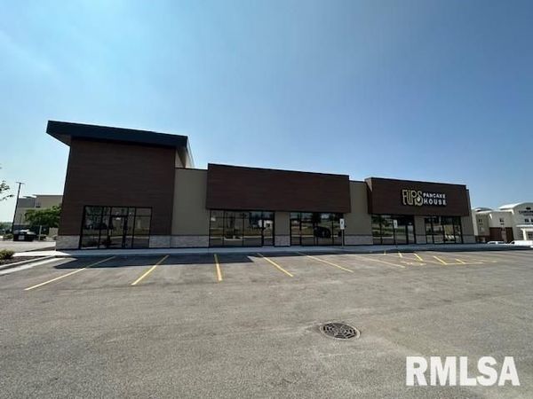 4751 PROGRESS Drive, Davenport, IA 52807