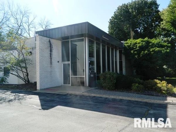 333 4TH Avenue S, Clinton, IA 52732