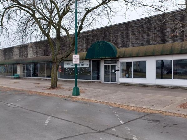 335 5TH Avenue S, Clinton, IA 52732