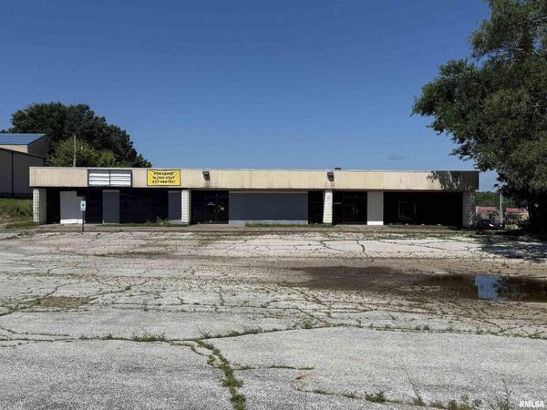 4128 BRADY Street, Davenport, IA 52806